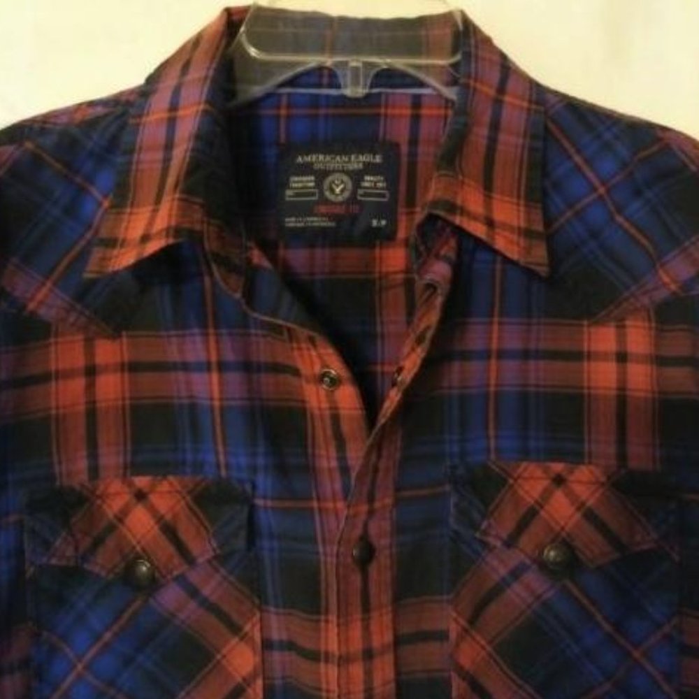 Aeo Plaid Button Up - image 8